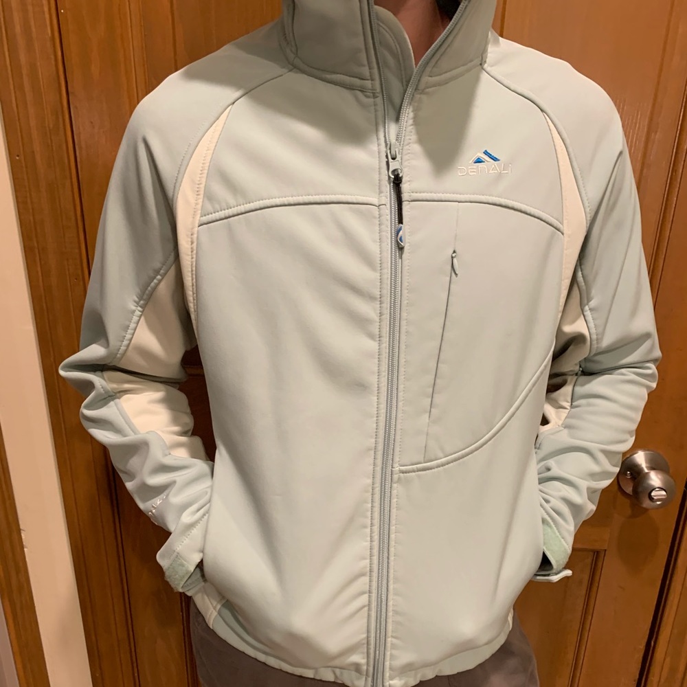 Denali women’s hooded jacket